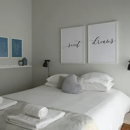 Virtudes Terrace * بورتو